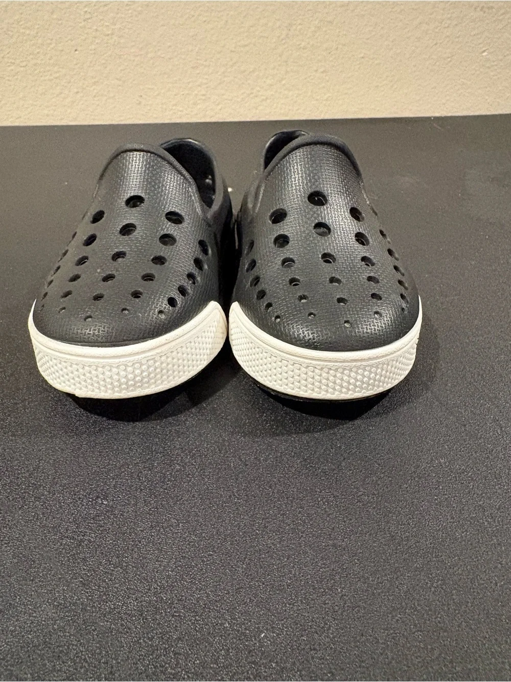 Eagsouni Water Shoes Toddler Infant Sz 5 Slip On Black Beach Sandals Outdoor